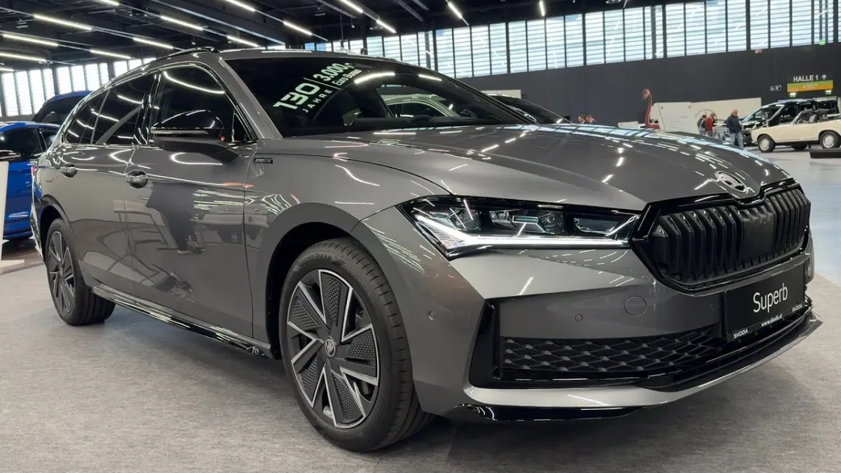 SKODA SUPERB
